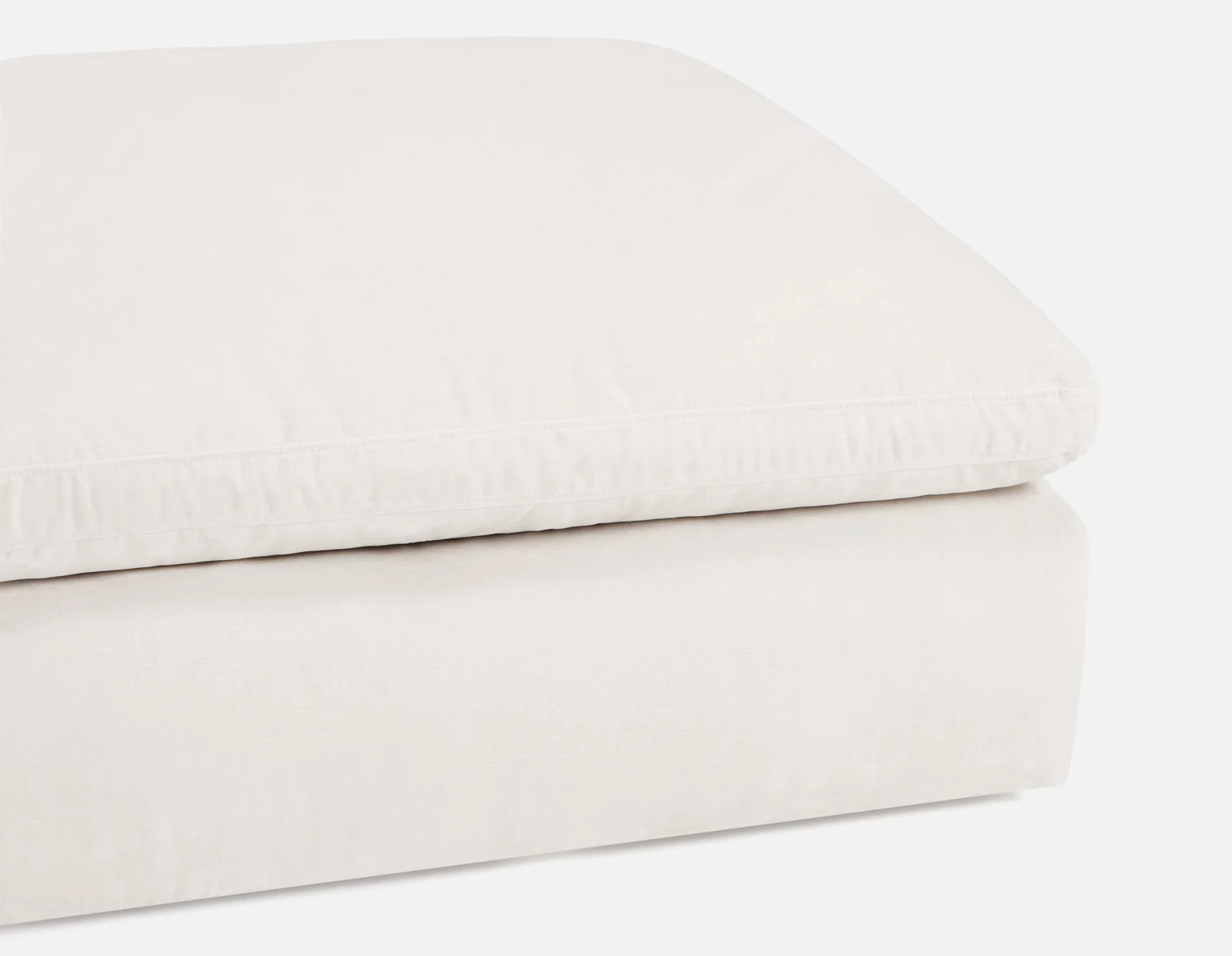 CHABLIS — Luxurious ottoman (85-55-69-46) - Image 2