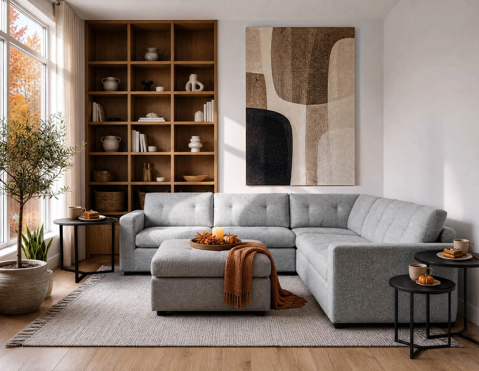 LEONIA — Contemporary sectional sofa (70-92-32-30)