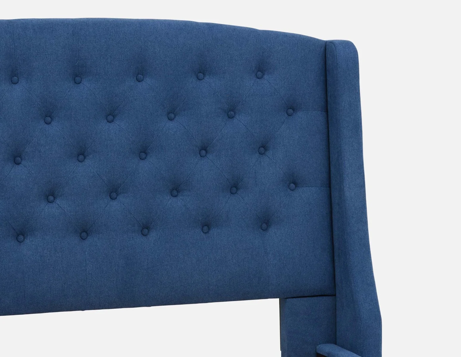 RAVEL — Traditional tufted upholstered wingback queen size bed with storage (81-42-52-60) - Image 2