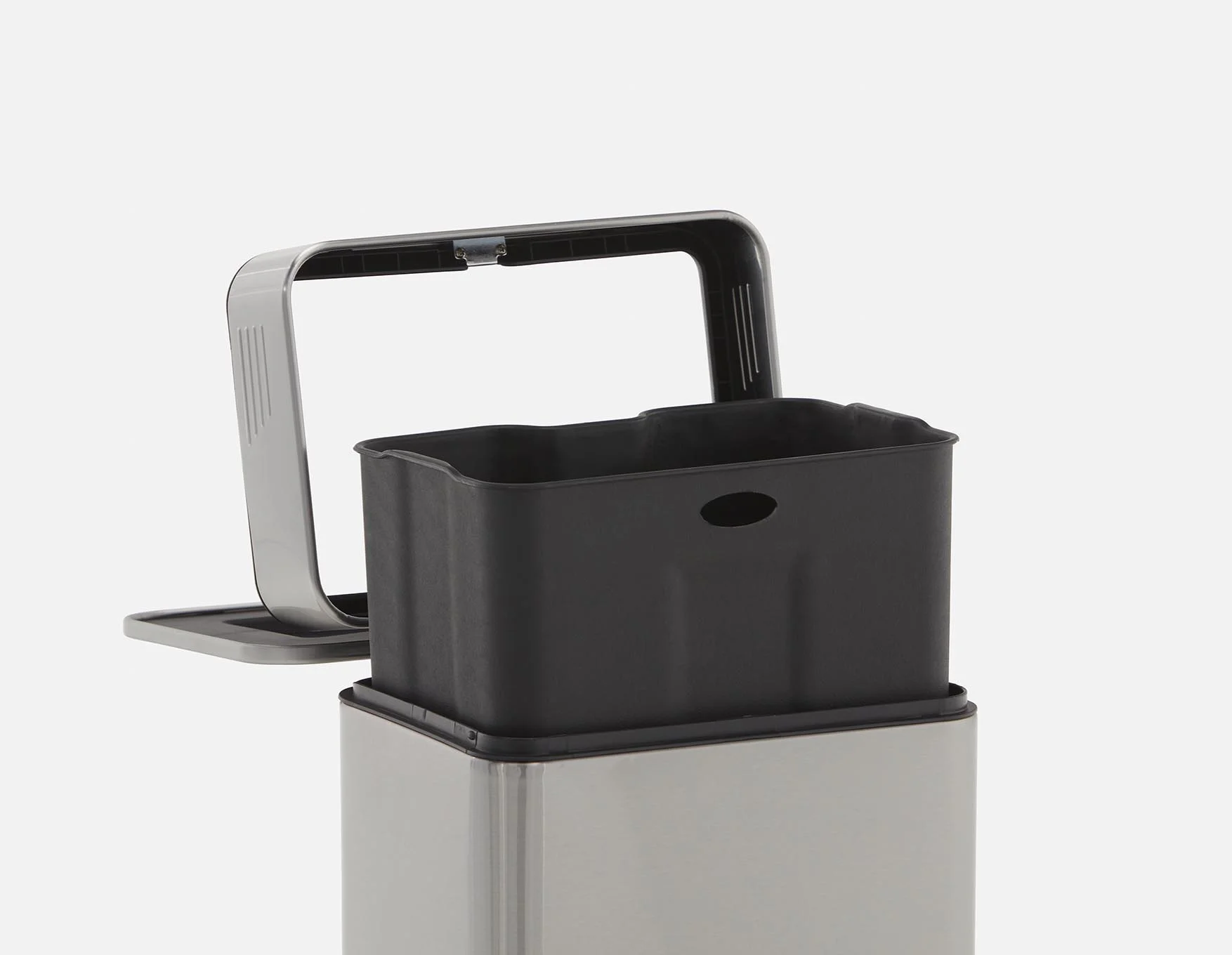CIRRO — Stainless steel pedal waste bin 30 l - Image 4