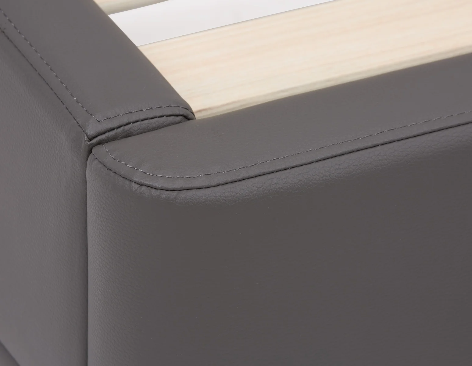 JONNAH — Leather king size bed (43-64-71-33-D) - Image 3