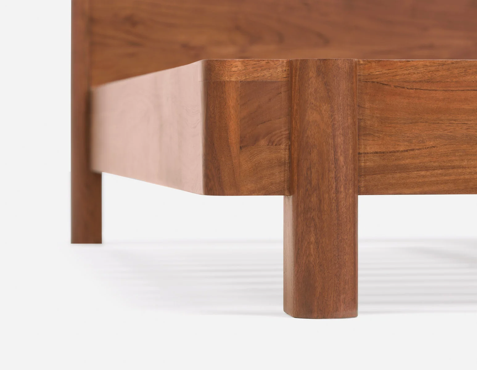 MUMBAI — Acacia wood king size bed - Image 4
