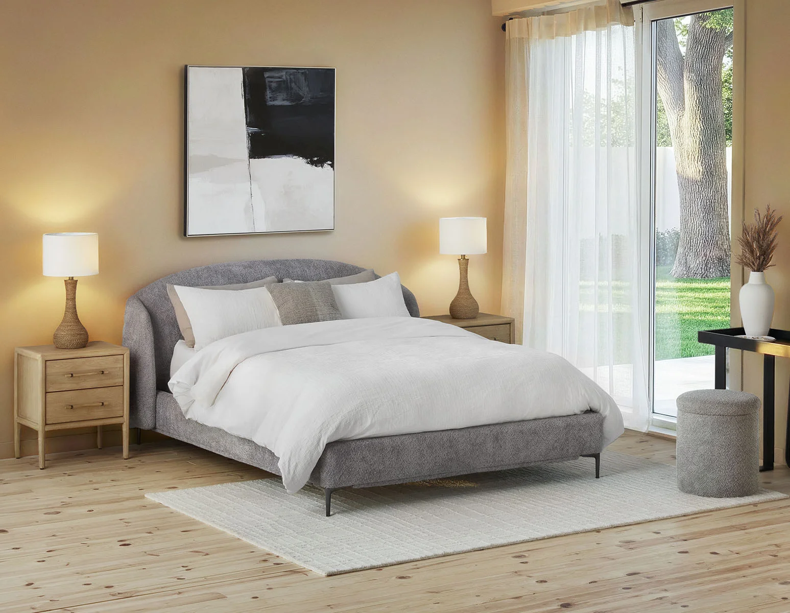 PORTLAND — Queen size bed (92-52-14-30)