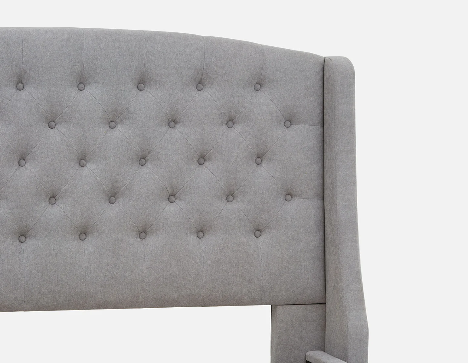 RAVEL — Traditional tufted upholstered wingback queen size bed with storage (81-42-52-30) - Image 3