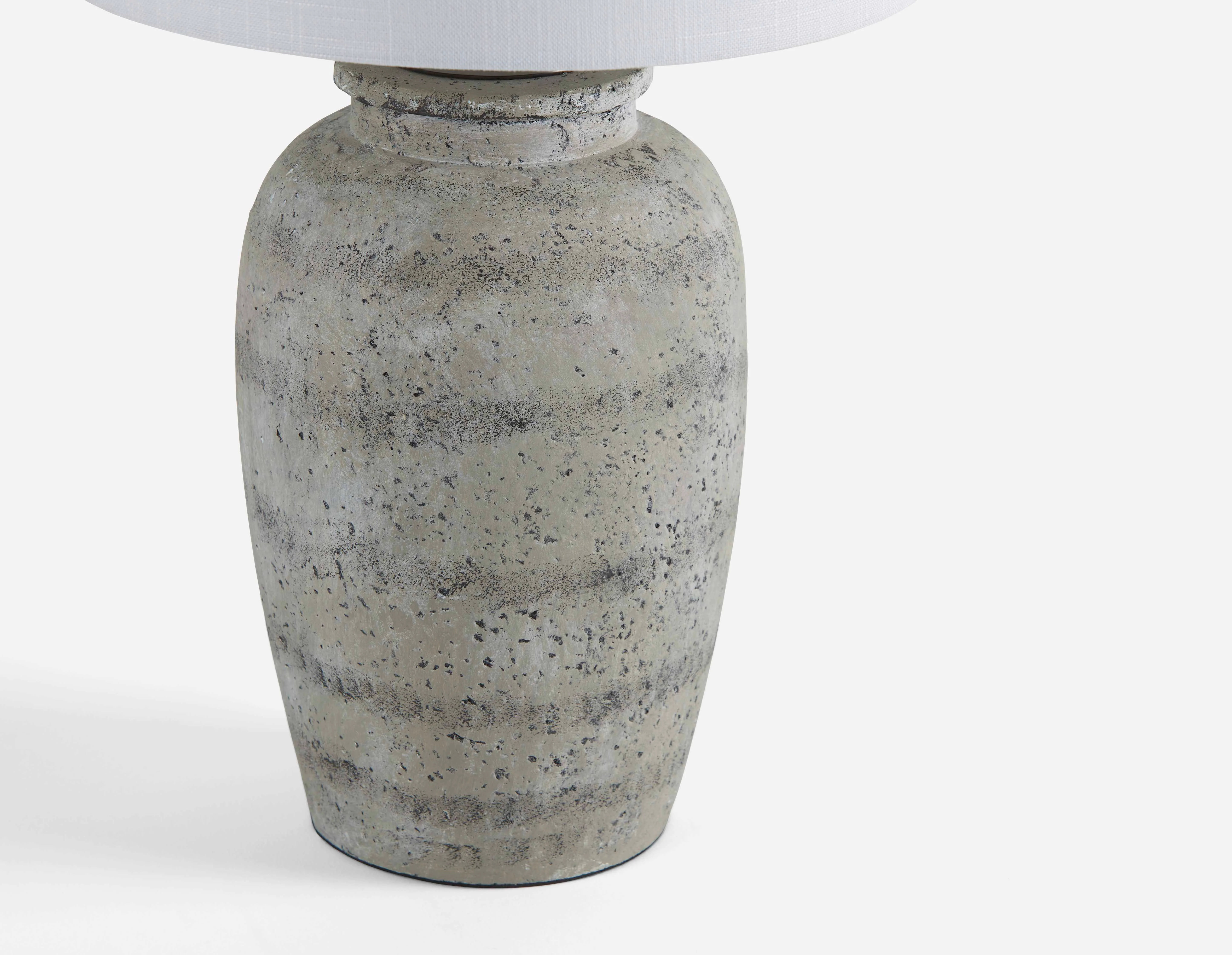 MISAKO — Cement base table lamp 60 cm height - Image 2