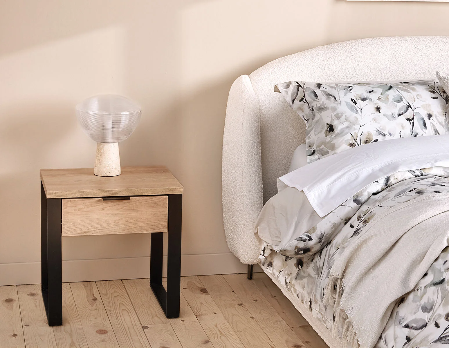 RYA — End table (91-02-96-04) - Image 16