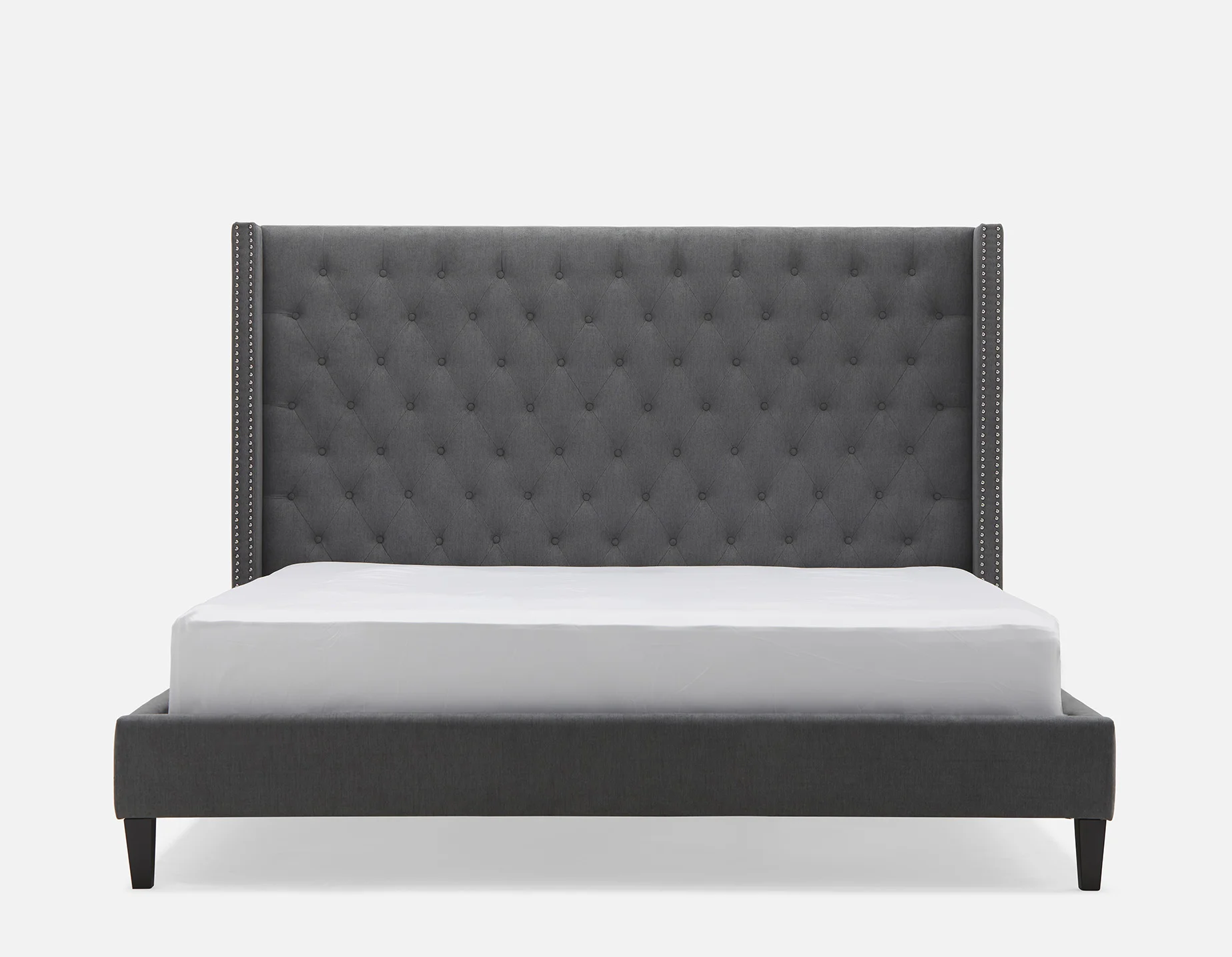 VERSAILLES — Traditional tufted upholstered wingback king size bed (82-62-30-30) - Image 5