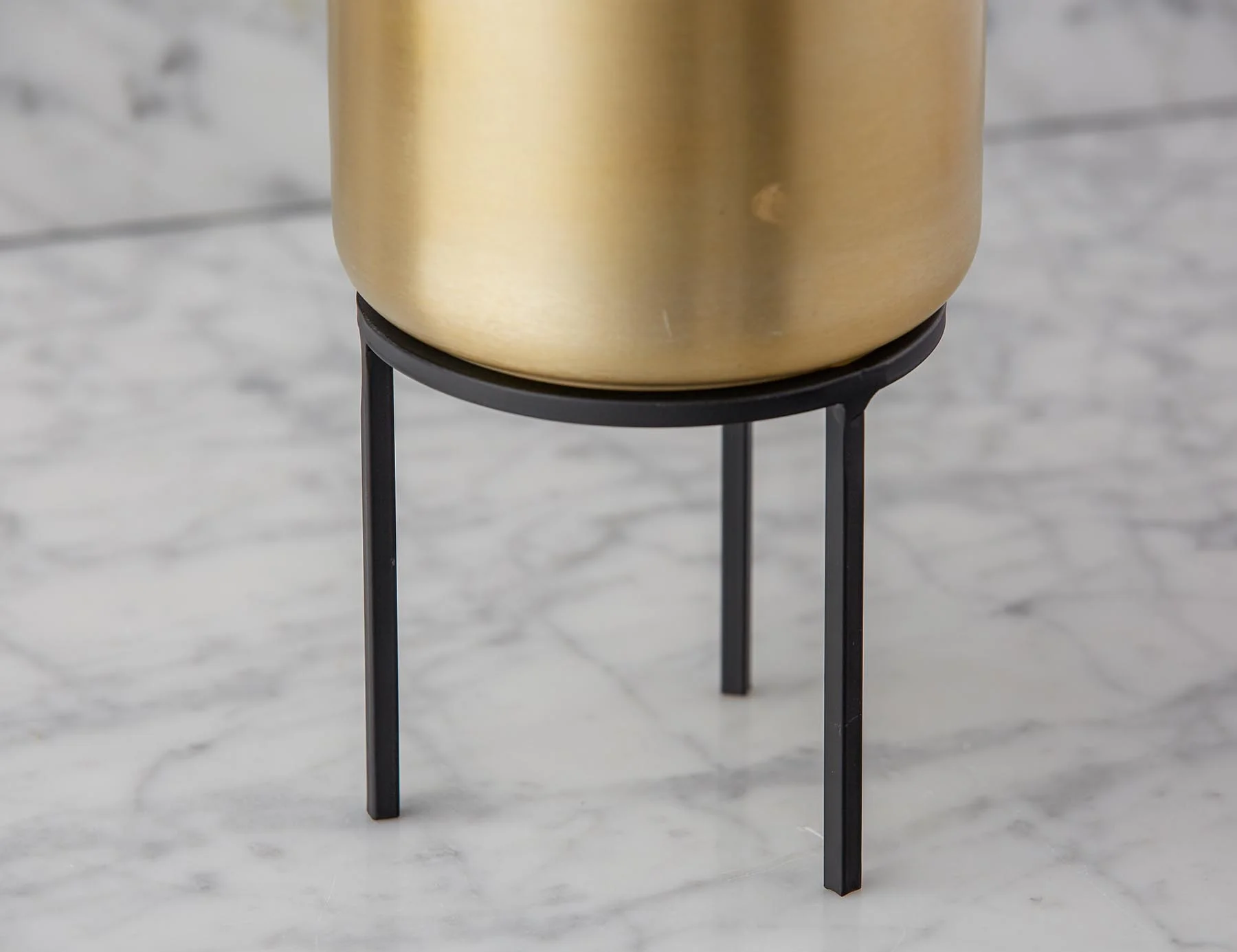 GOLDI — Planter with stand 23 cm - Image 2