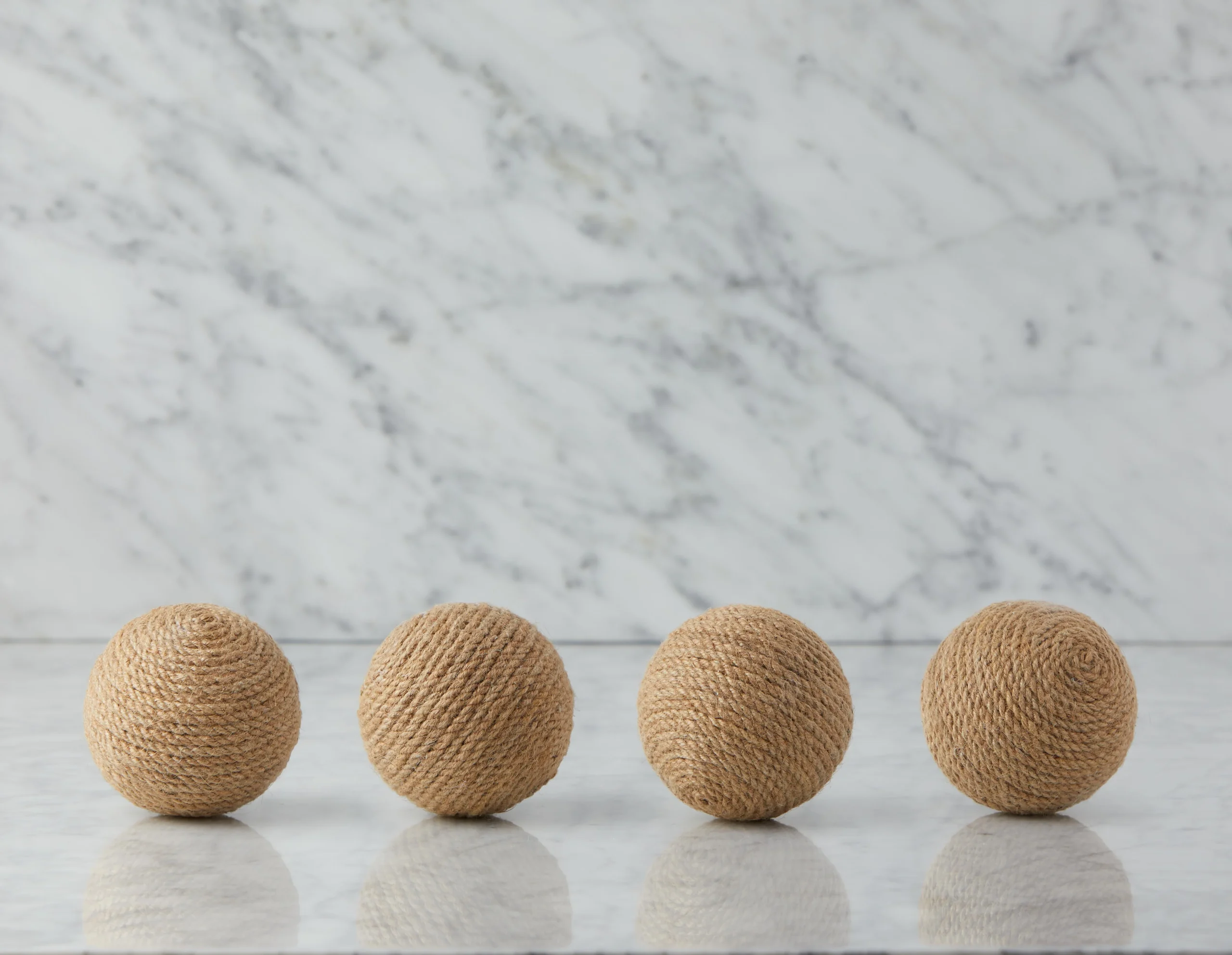BALZ — Set of 4 decorative balls 11 cm (25-33-15-42)