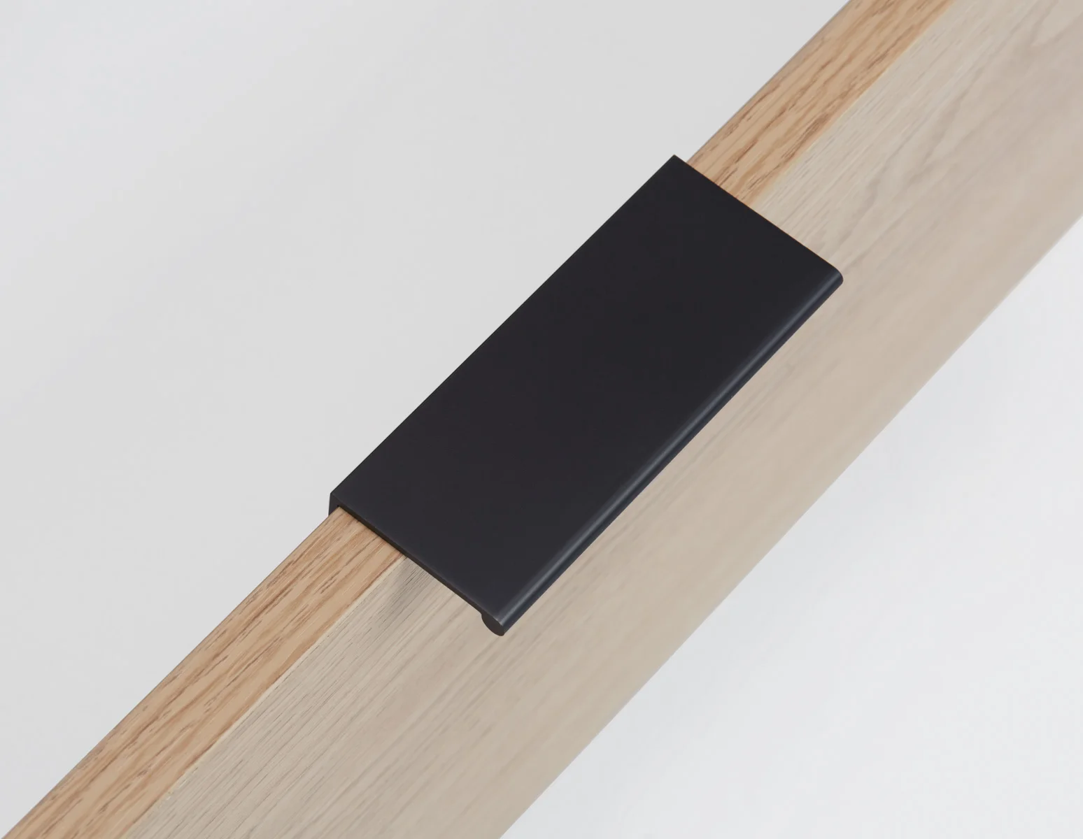 RYA — Modern contemporary media unit - Image 9