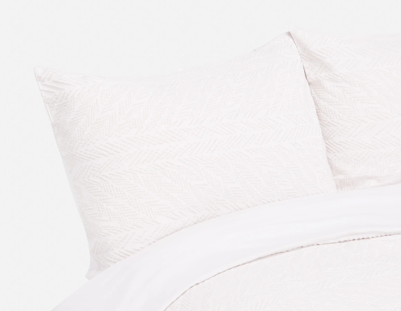 WEYMOUTH — 3-piece queen duvet cover set (22-06-08-46) - Image 3