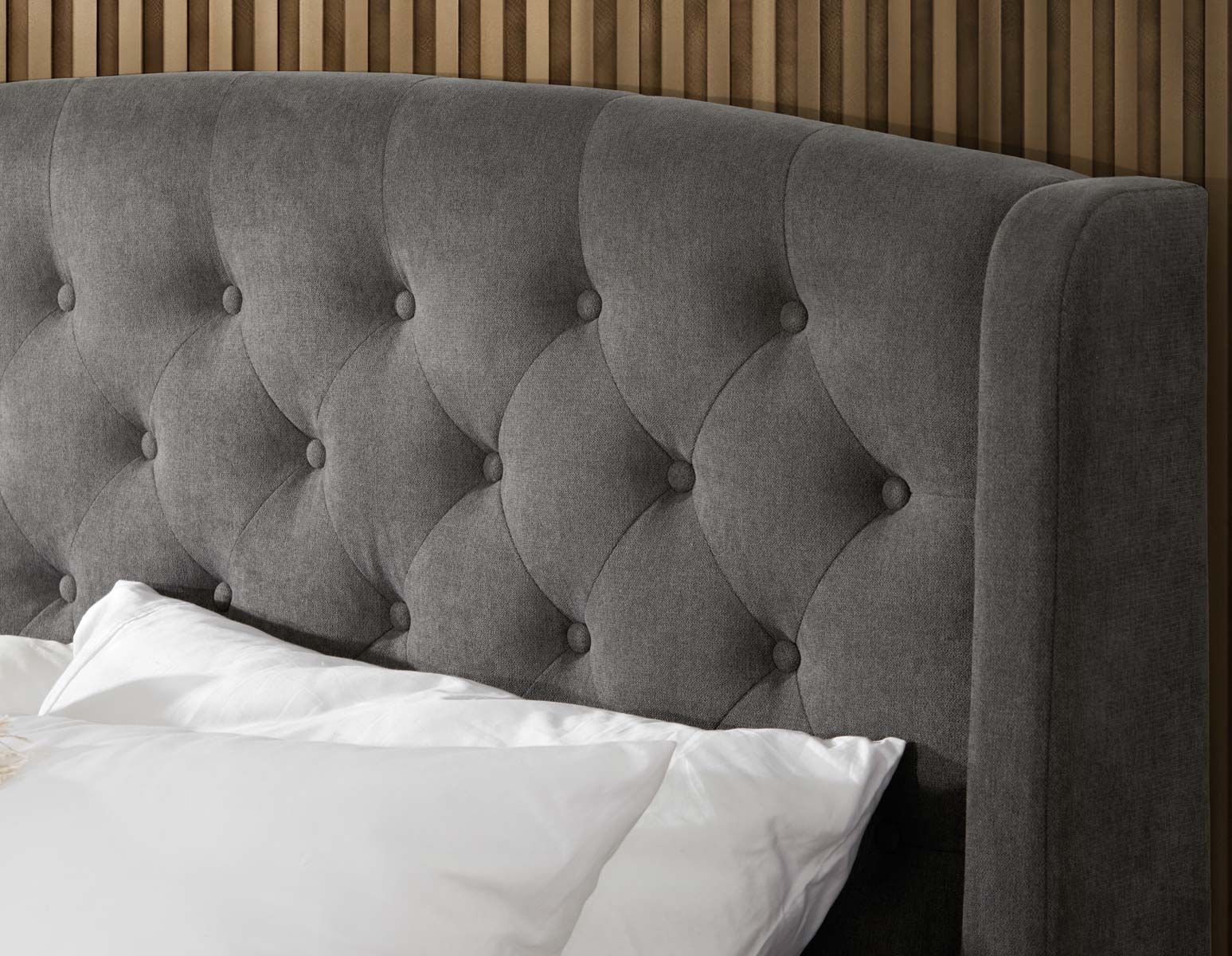 RAVEL — Traditional tufted upholstered wingback queen size bed with storage (81-42-52-33) - Image 11