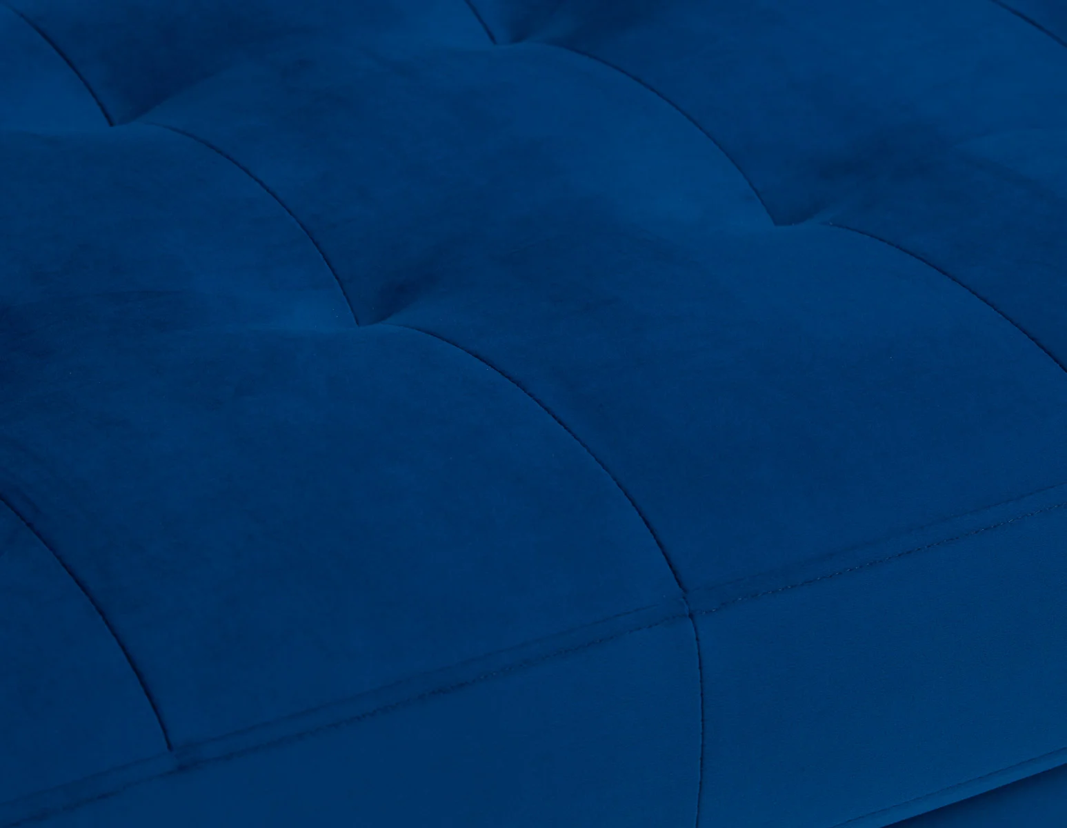 KINSEY — Velvet loveseat - Image 3