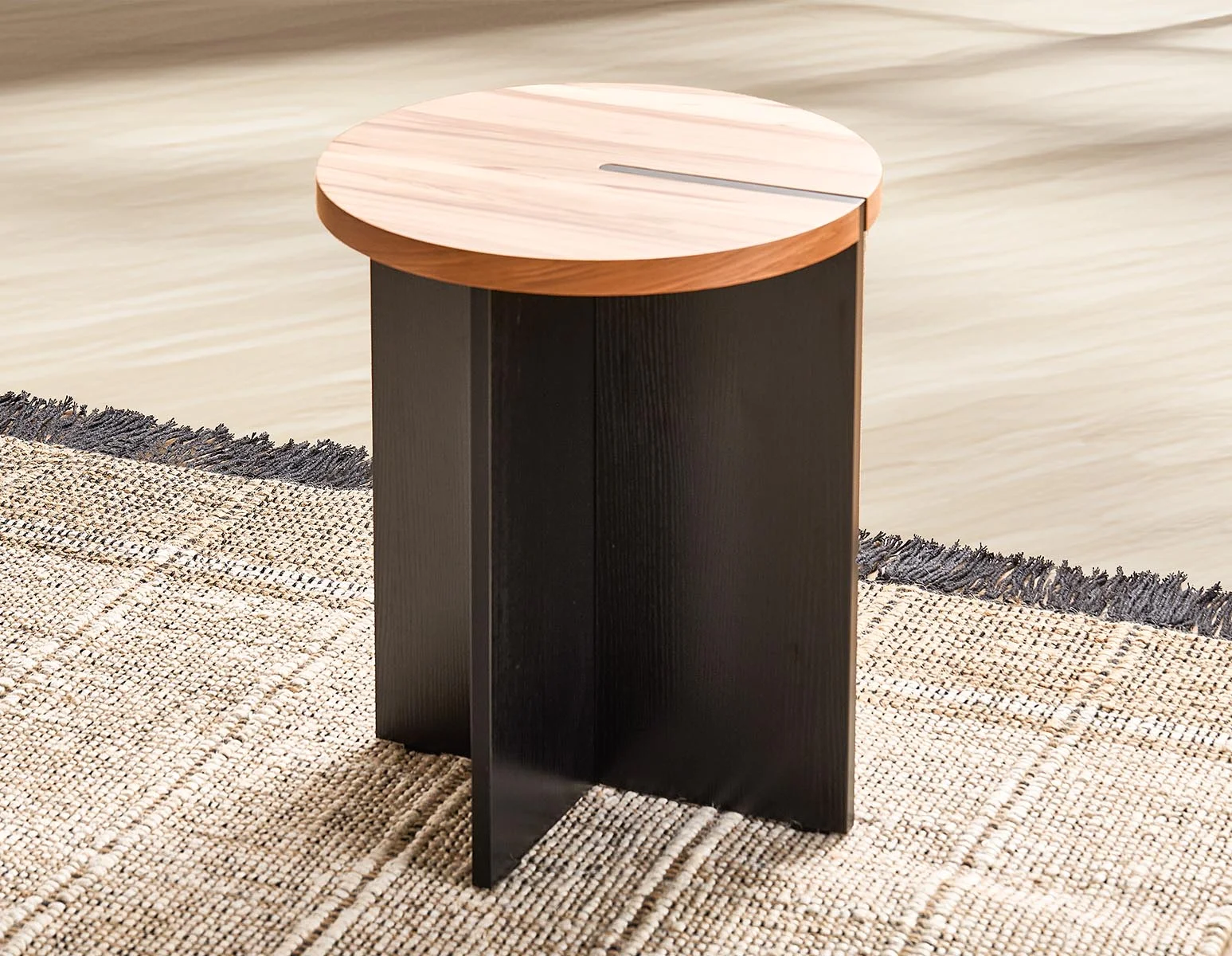 OSCAR — End table