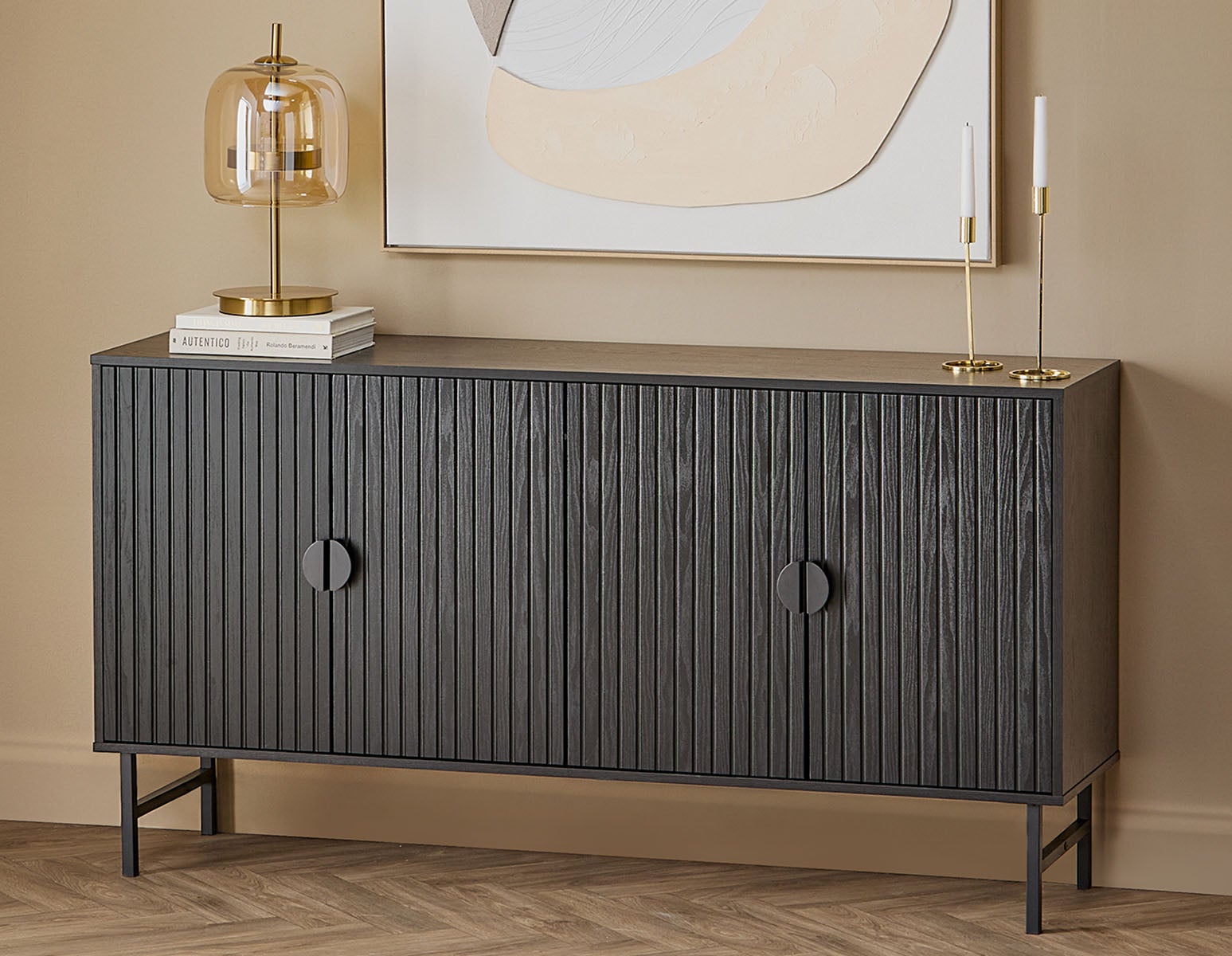 MONTANA — Modern 4-door sideboard