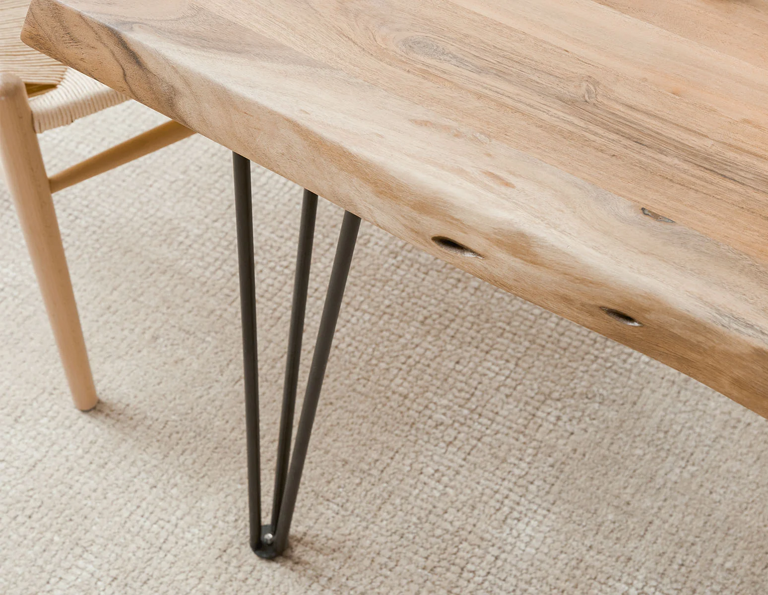 RENO — Solid acacia wood dining table 140 cm - Image 8