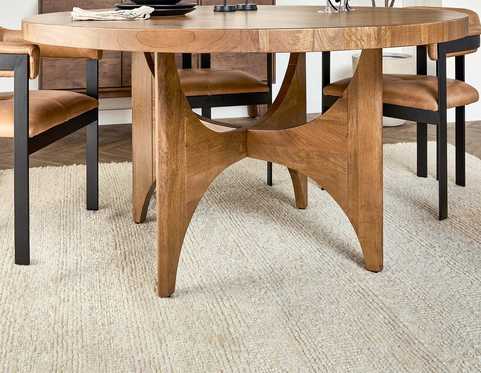 ROSETTA — Elegant mango wood round dining table 150 cm - Image 10