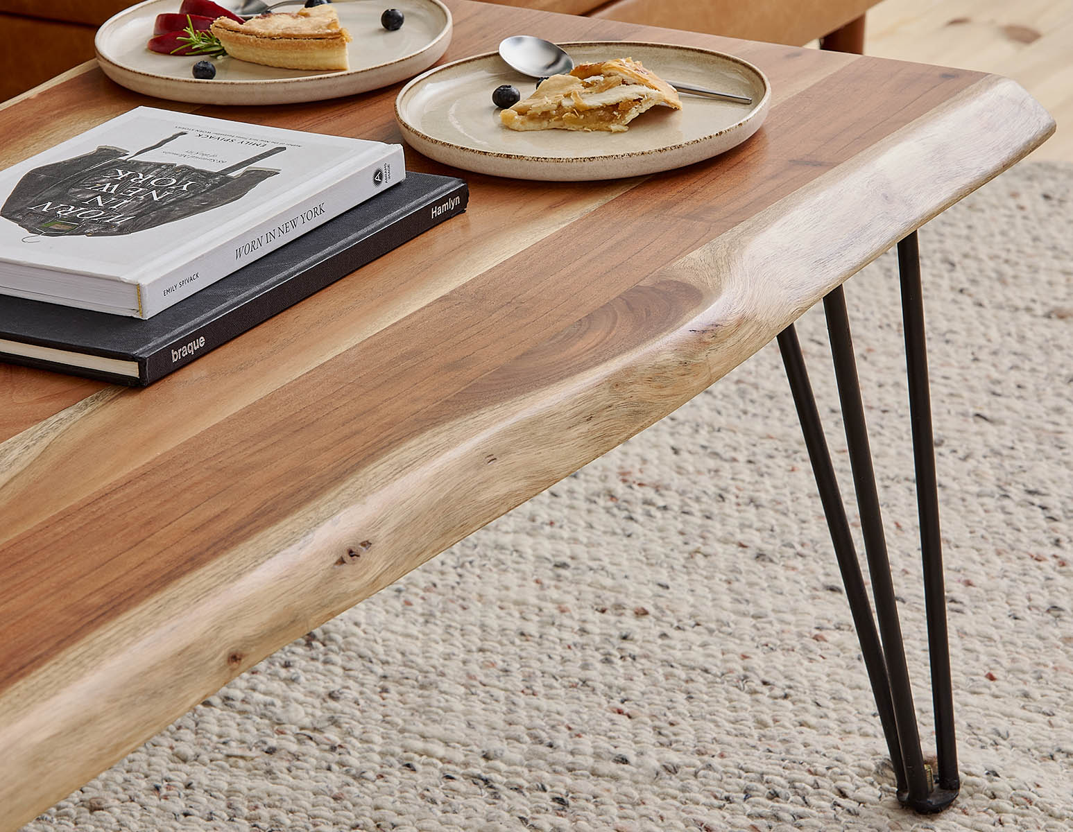 RENO — Solid acacia wood coffee table 120 cm - Image 9