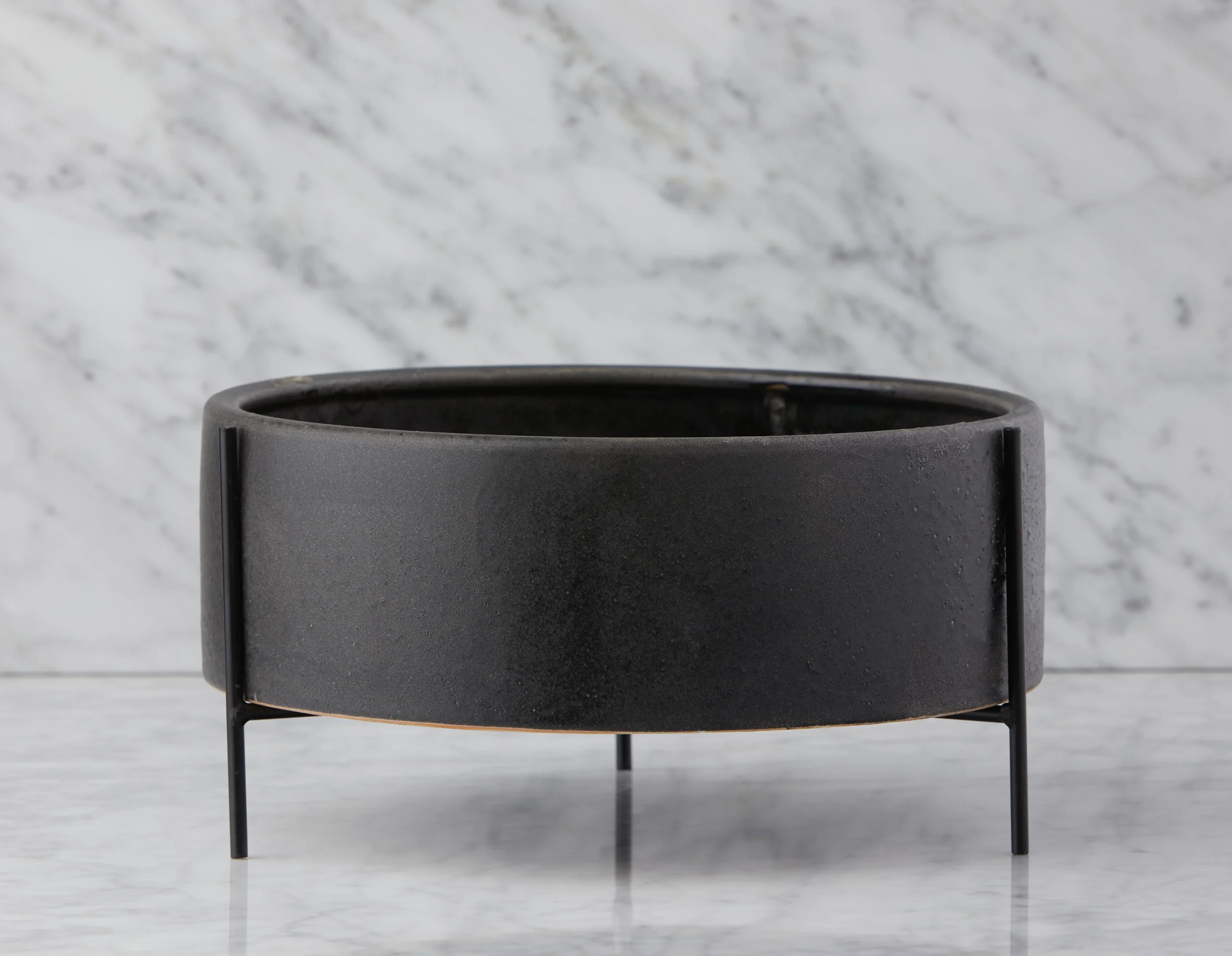 KENDALL — Ceramic planter with metal stand 34 cm