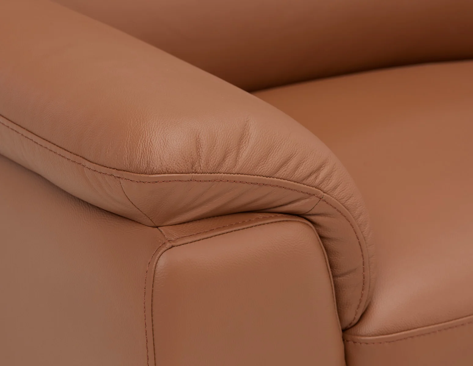 GAMARRA — 100% leather modern contemporary loveseat (72-10-78-31) - Image 3