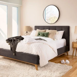 CARME — Mid-century modern tufted upholstered queen size bed (46-13-31-33)
