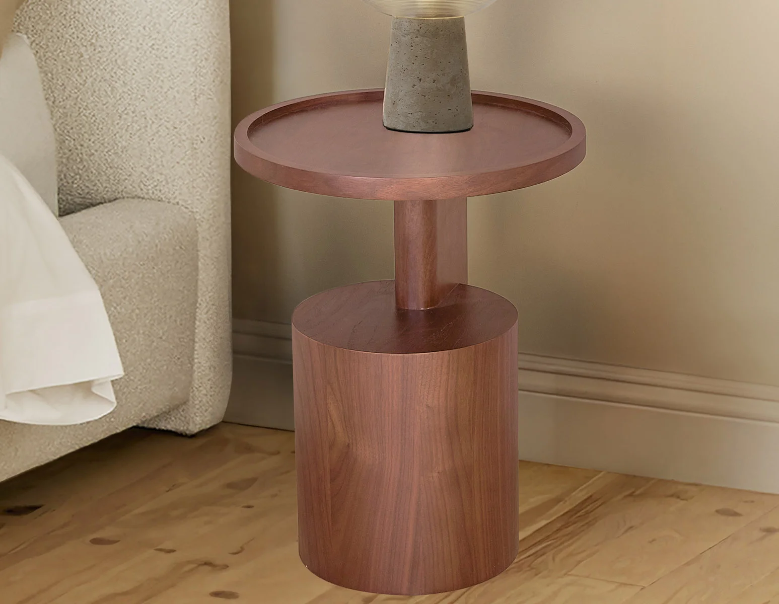 MARCUS — Modern contemporary end table (39-72-00-97)