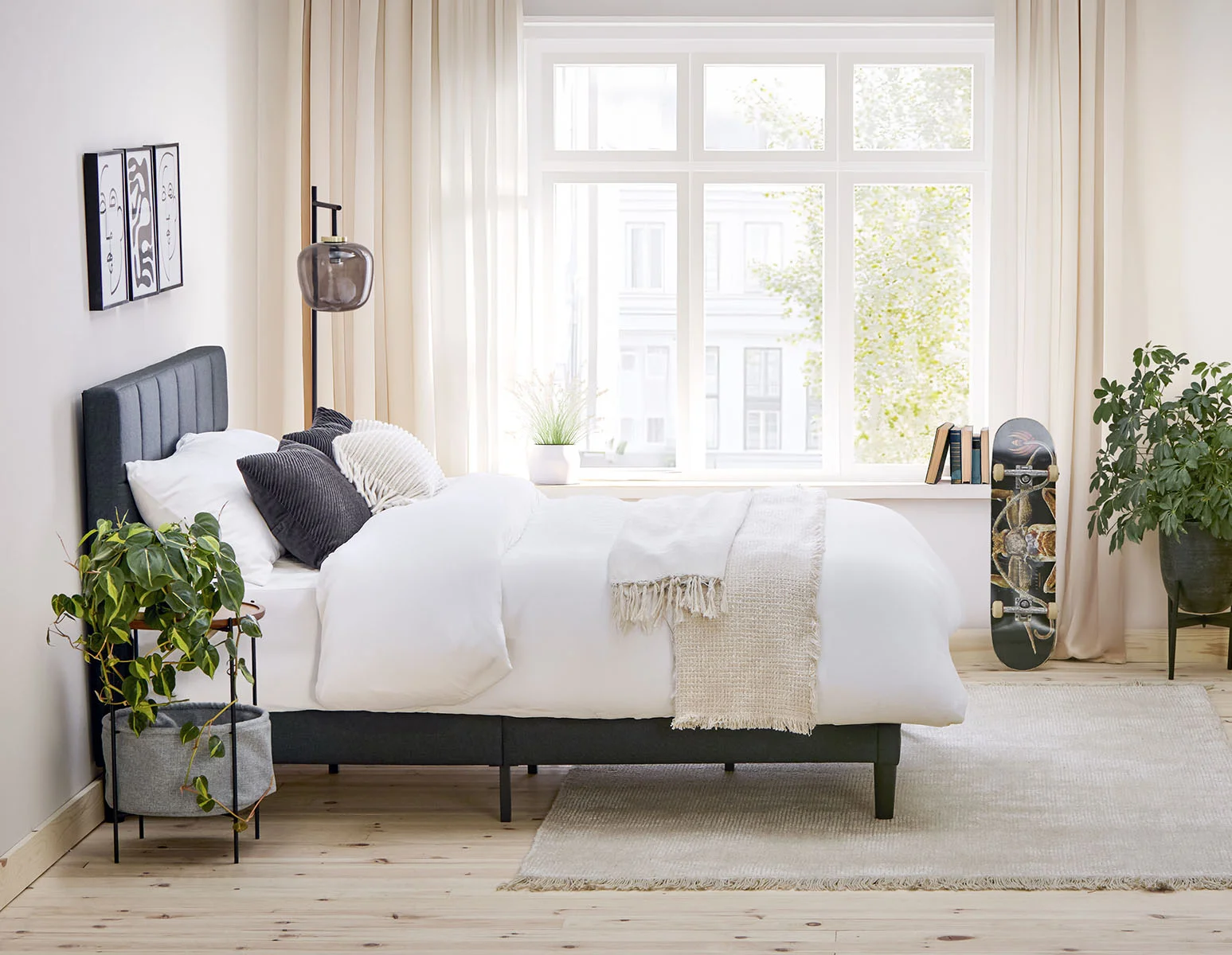 MARVELL — Modern double size bed (86-28-06-33-D)