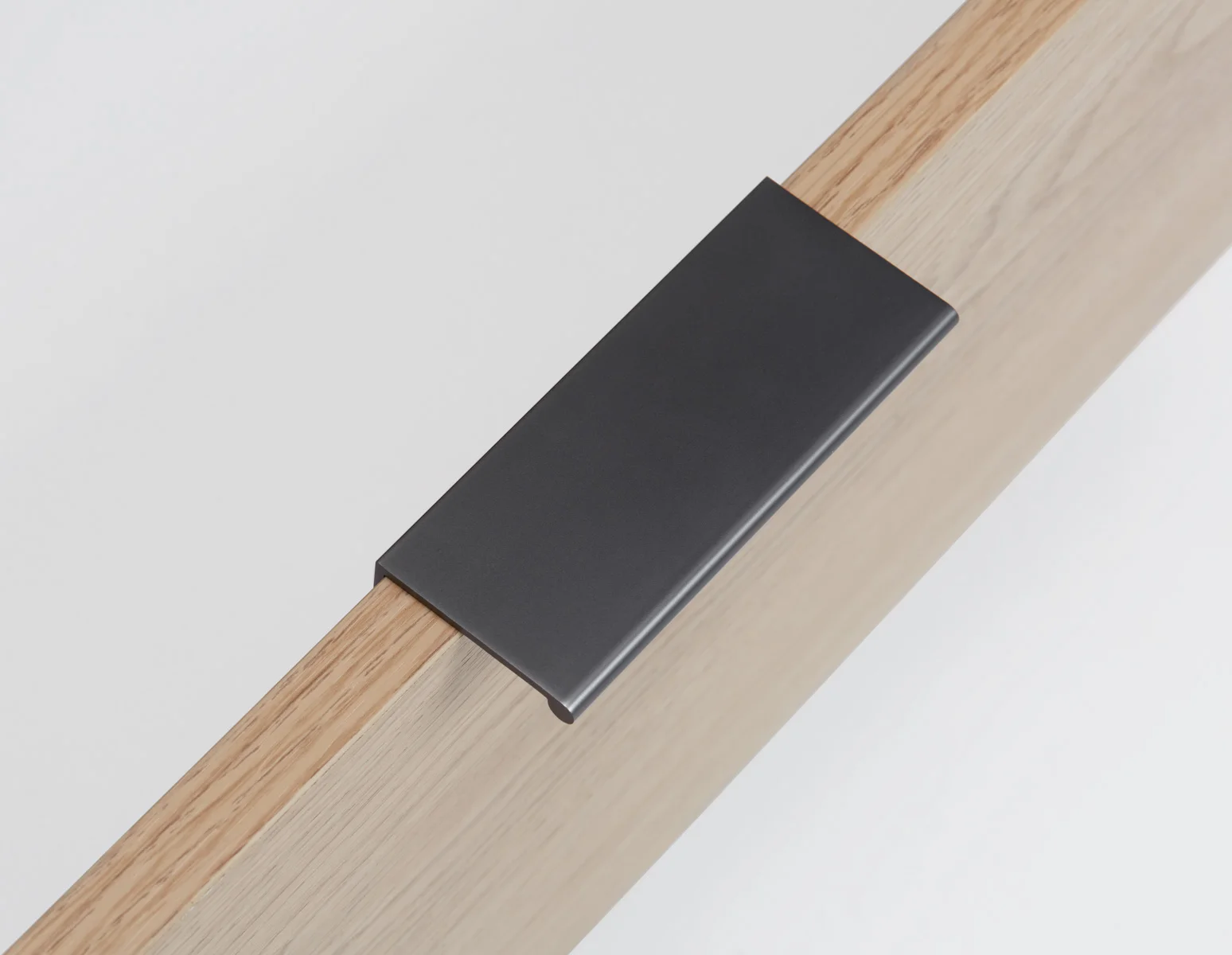 RYA — End table (91-02-96-04) - Image 12