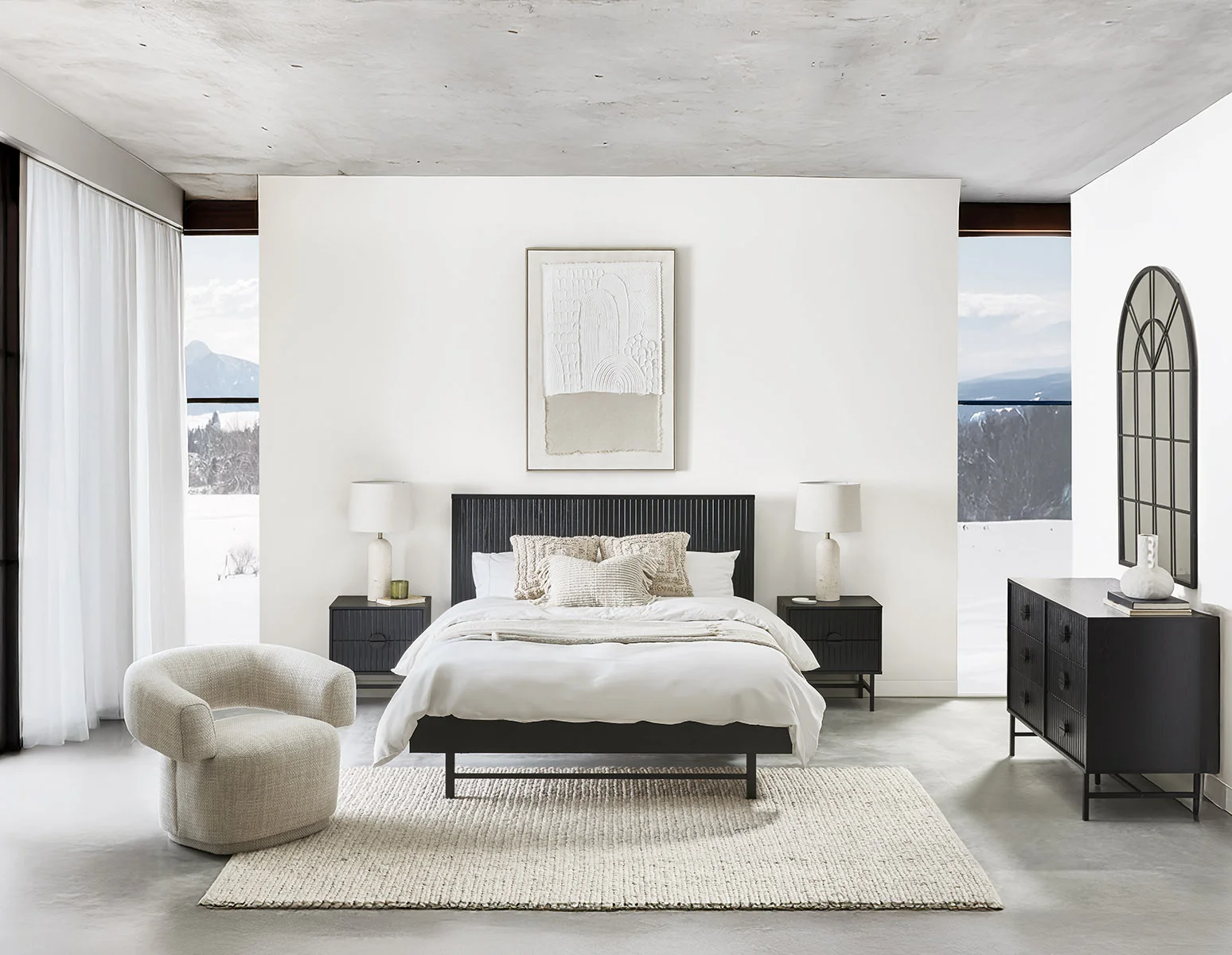 MONTANA — Modern queen size bed (03-10-03-20)