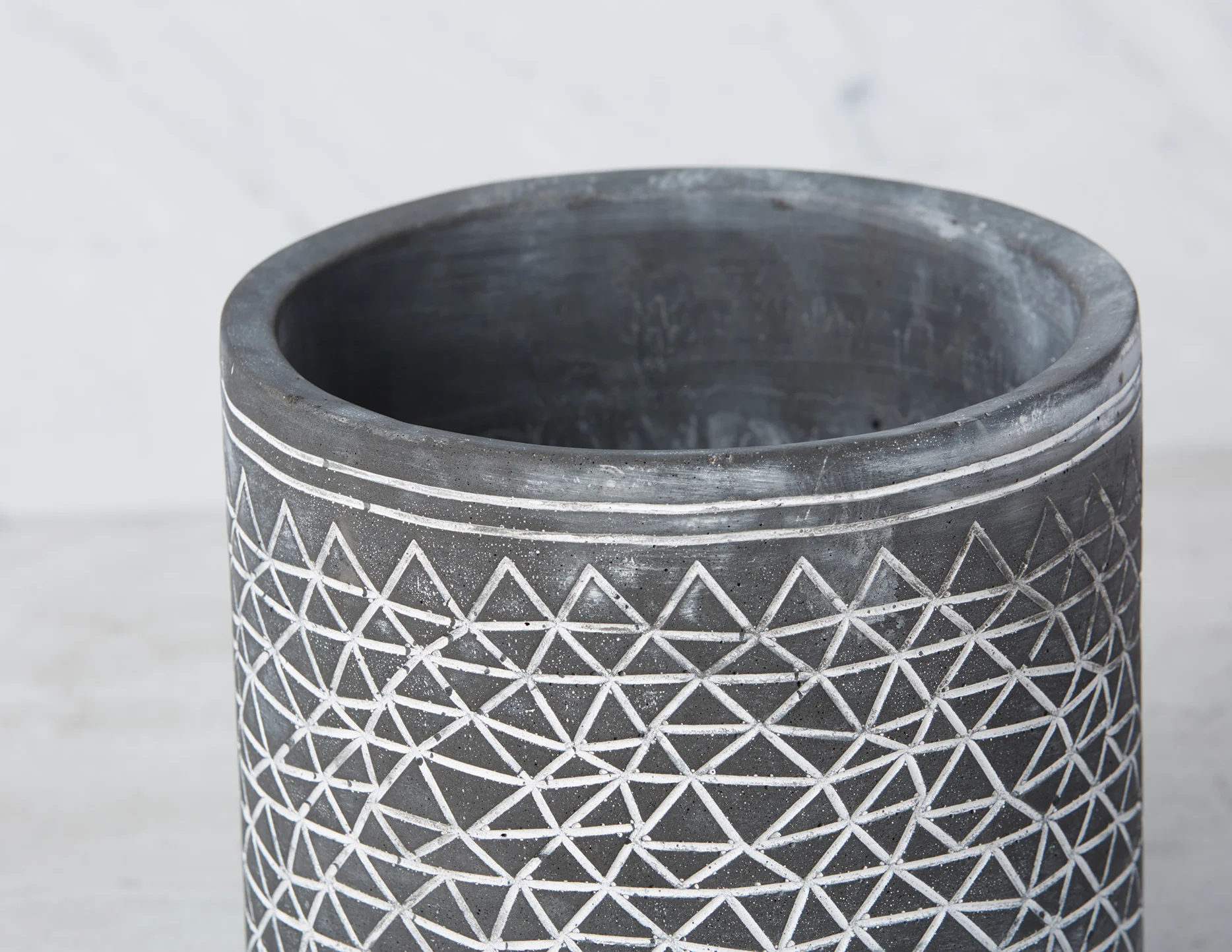 NIO — Cement pot 18cm - Image 2