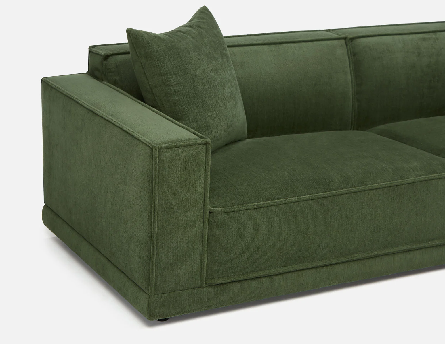 HILLARY — Modern low back 96" luxury sofa (64-85-93-70) - Image 8