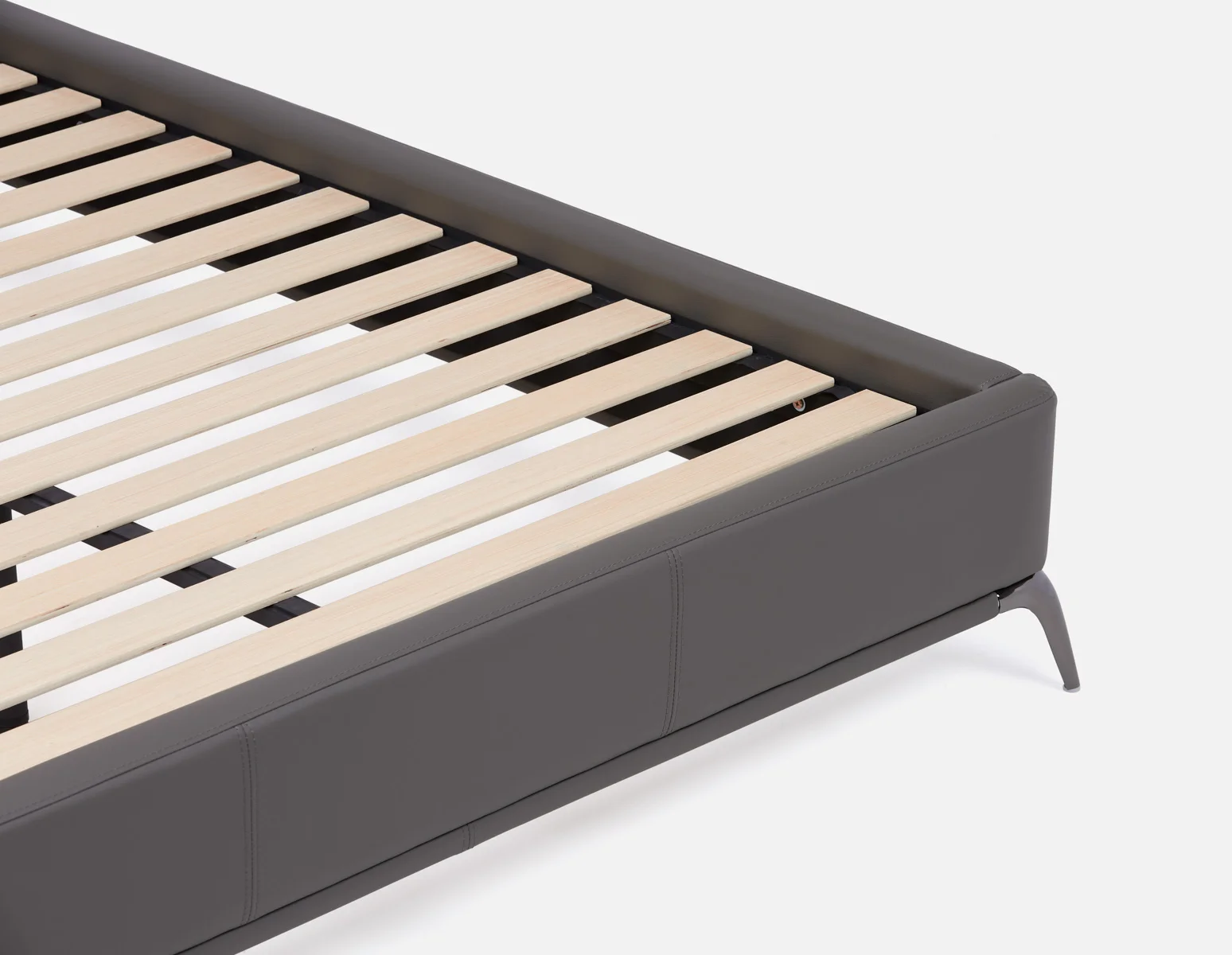 JONNAH — Leather king size bed (43-64-71-33-D) - Image 6