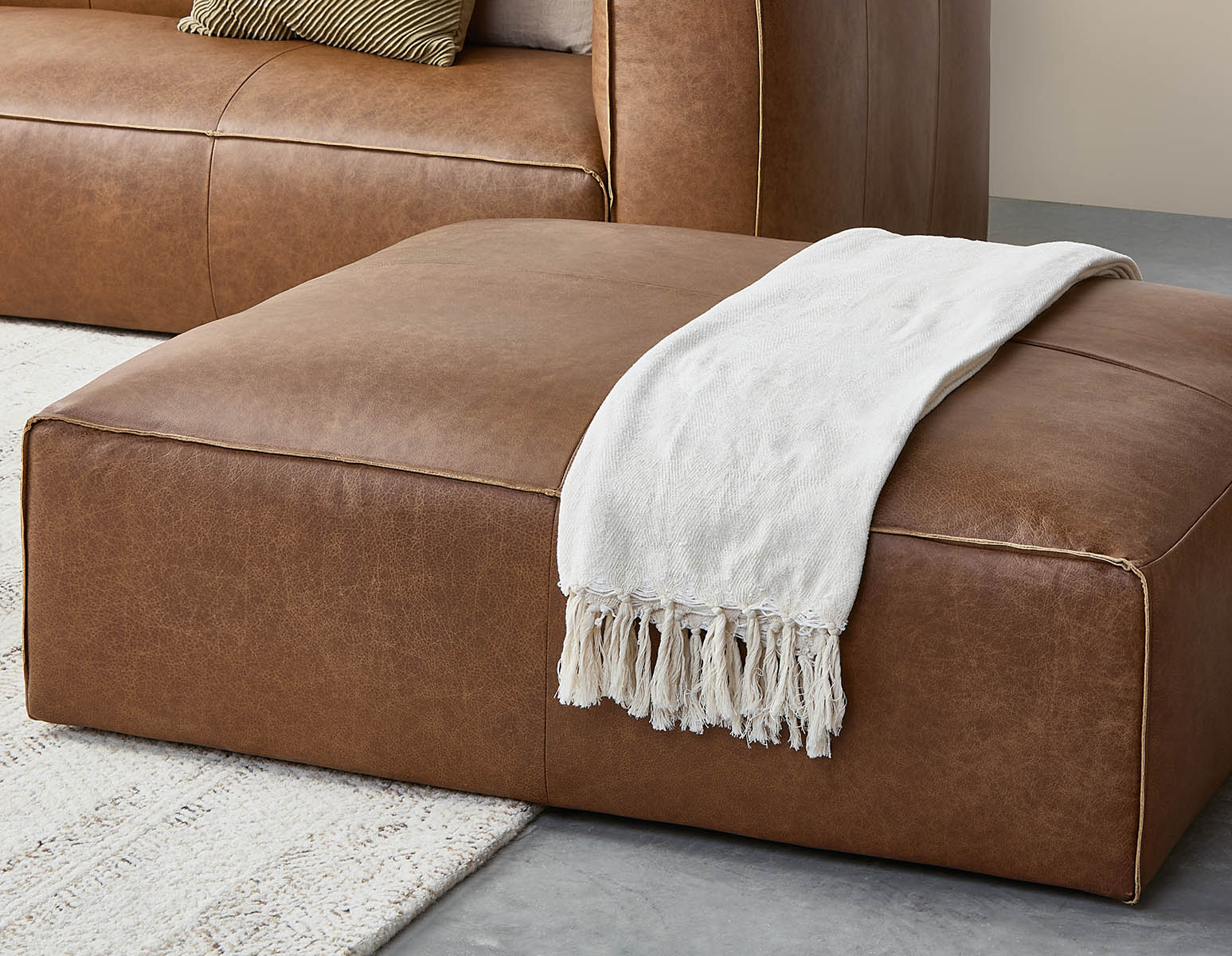 MONTE — 100% leather ottoman (08-82-47-67) - Image 10