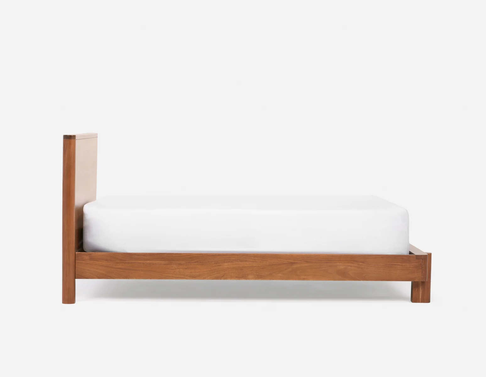 MUMBAI — Acacia wood king size bed - Image 10