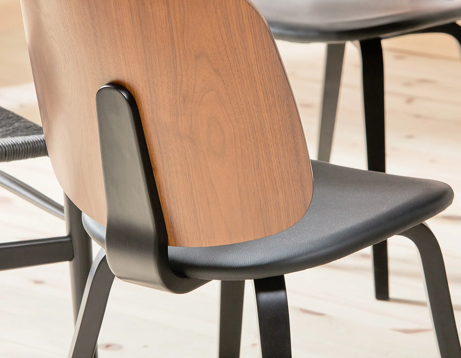 AFREEN — Mid century dining chair - Image 13