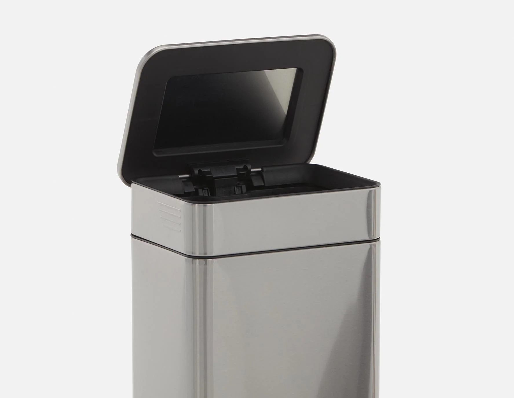 CIRRO — Stainless steel pedal waste bin 30 l - Image 7
