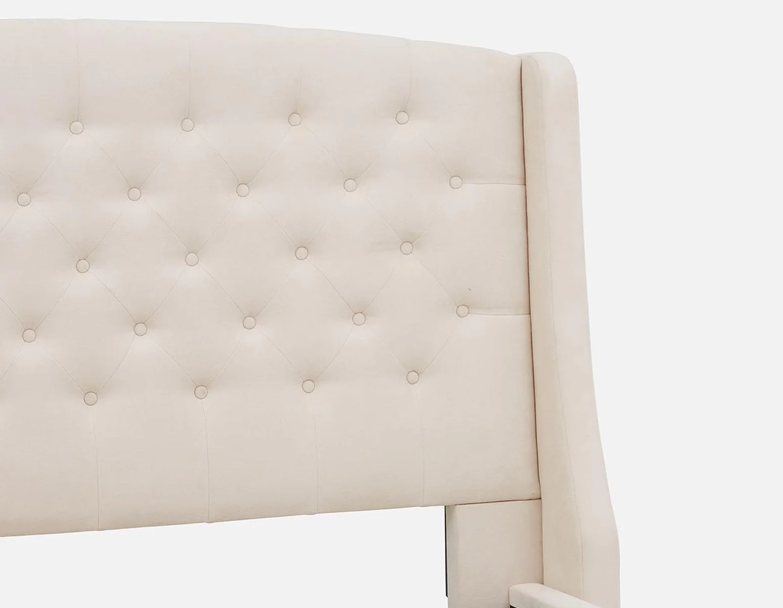 RAVEL — Traditional tufted upholstered wingback king-size bed with storage (27-96-47-46-D) - Image 4