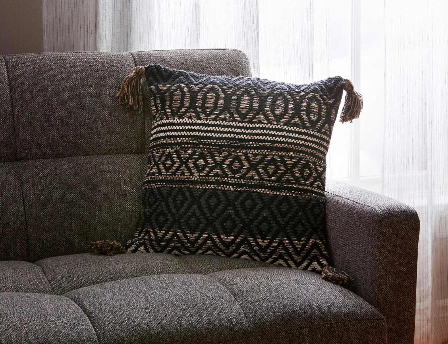 CARA — Cushion 45 cm x 45 cm - Image 5