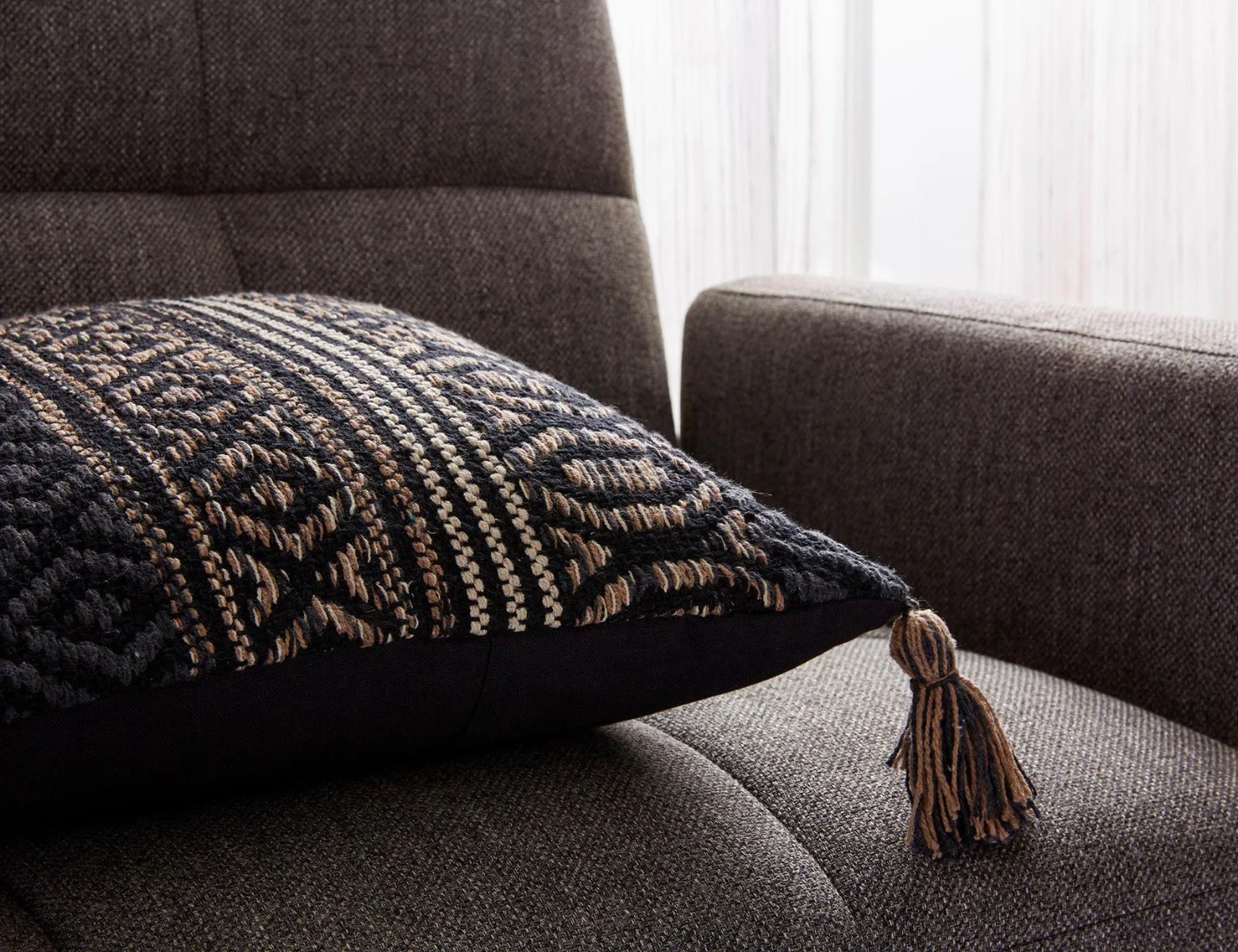 CARA — Cushion 45 cm x 45 cm - Image 4