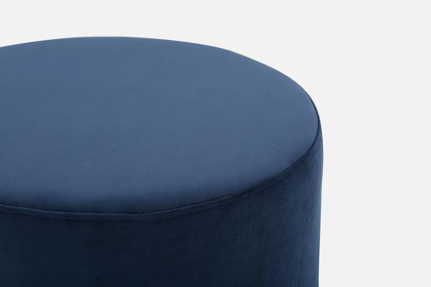KEIRA — Velvet ottoman (33-98-93-60) - Image 2