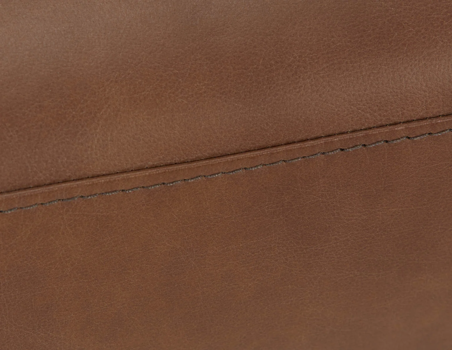 AMARI — 100% leather classic ottoman (54-51-48-67) - Image 3