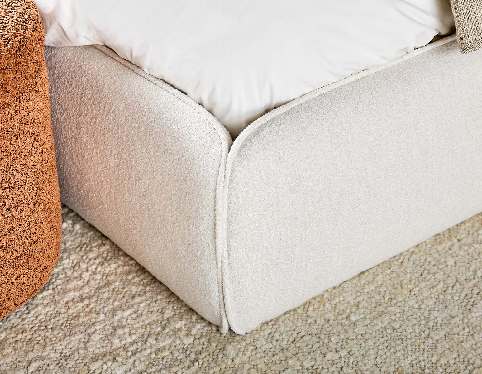 NICK — King size bed (59-40-13-46) - Image 11