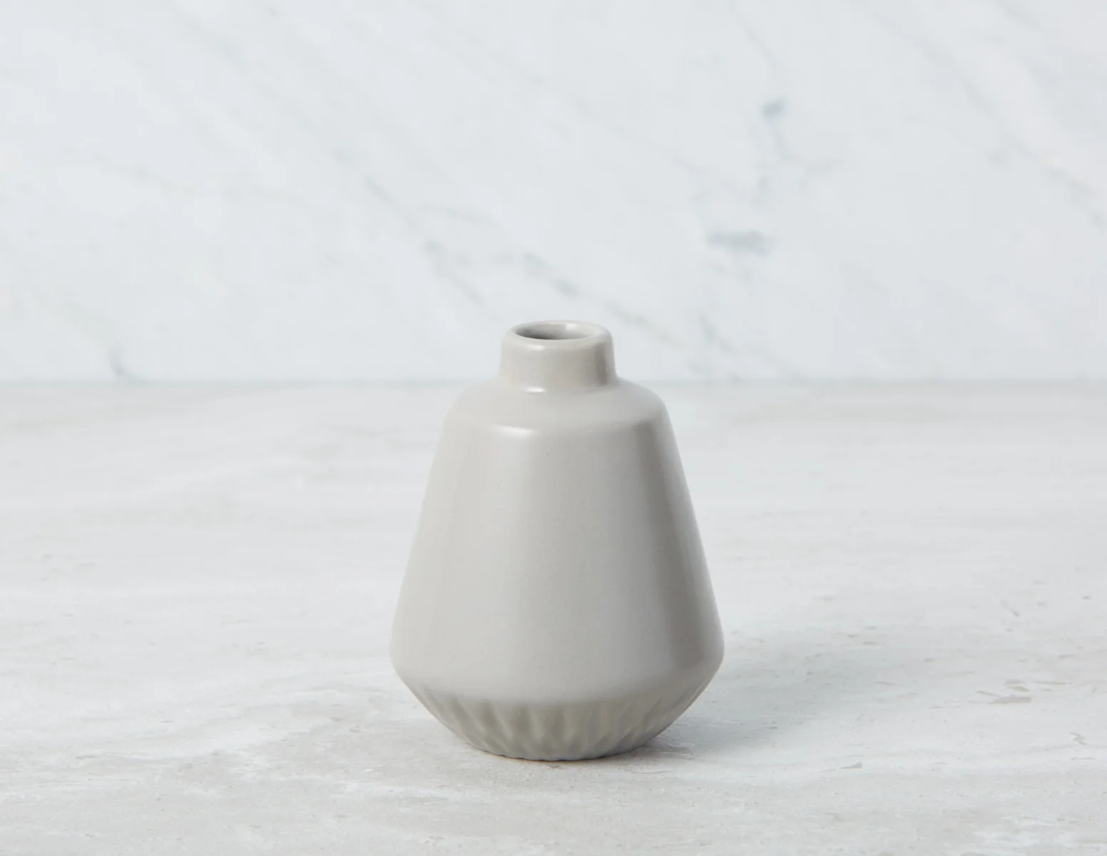 ALMA — Ceramic vase 11cm