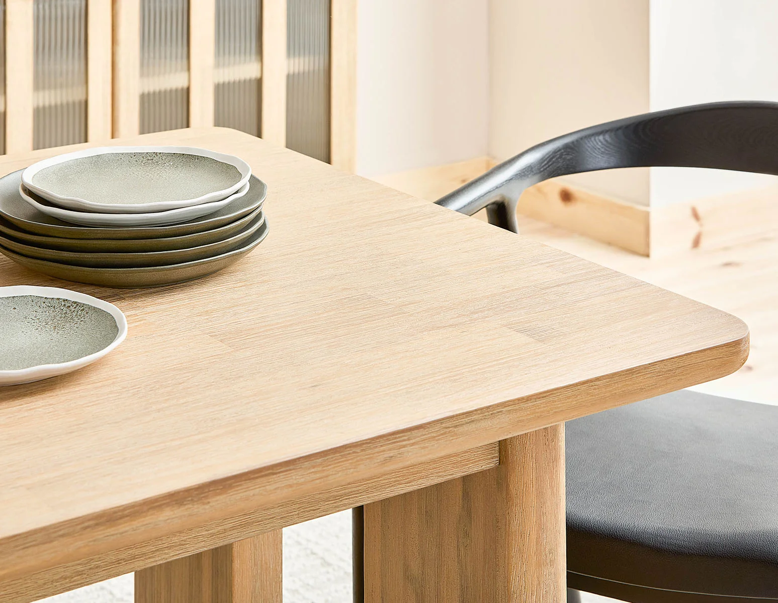 PRIYA — Extendable acacia wood dining table 180-220 cm - Image 12