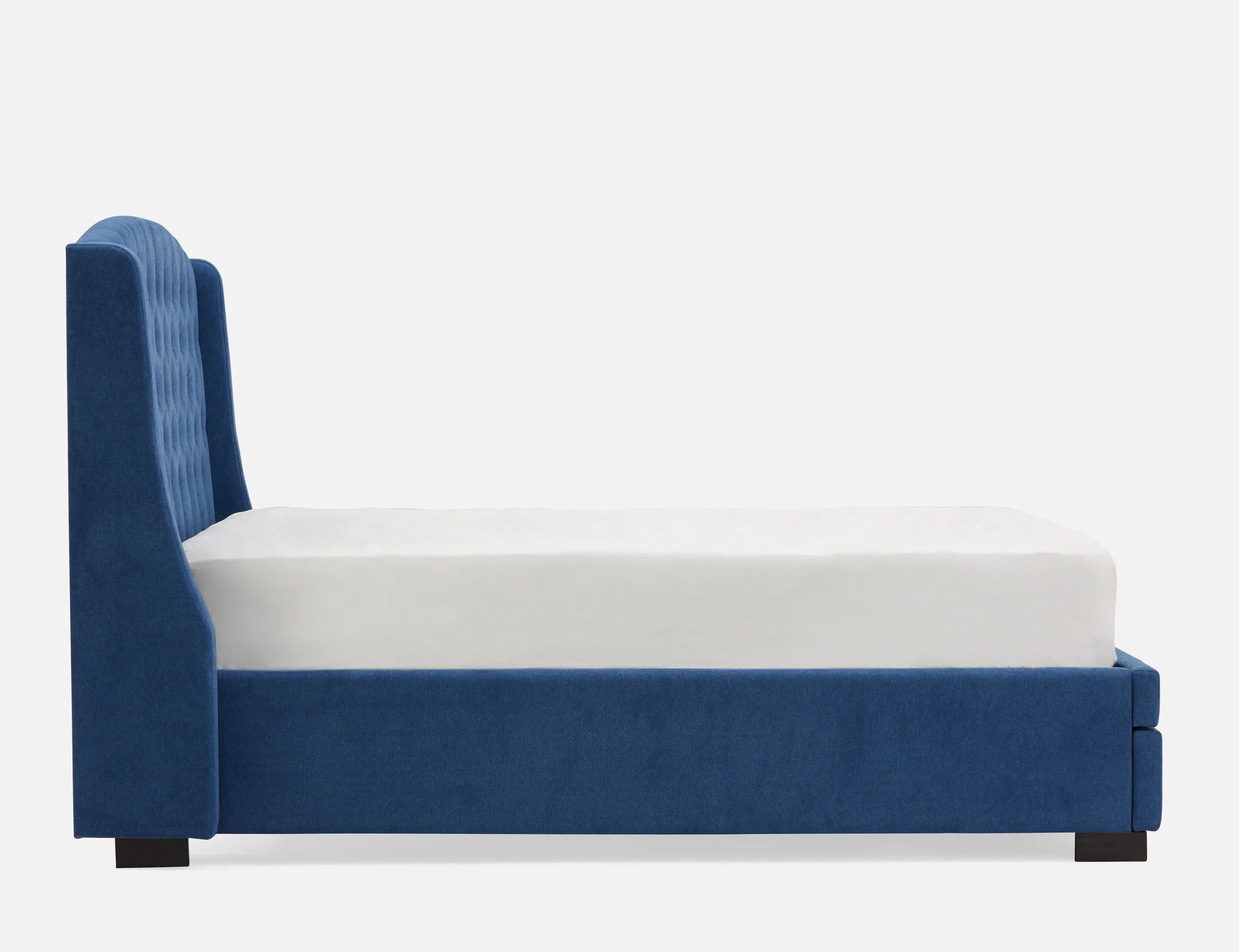 RAVEL — Traditional tufted upholstered wingback queen size bed with storage (81-42-52-60) - Image 4