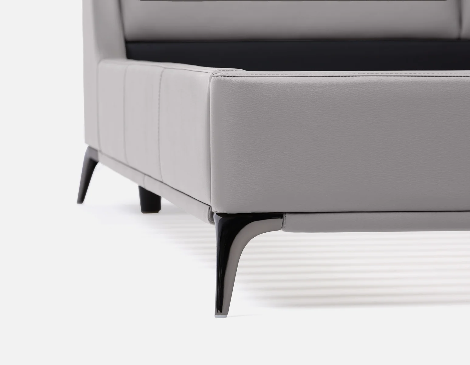JONNAH — Leather queen size bed - Image 5