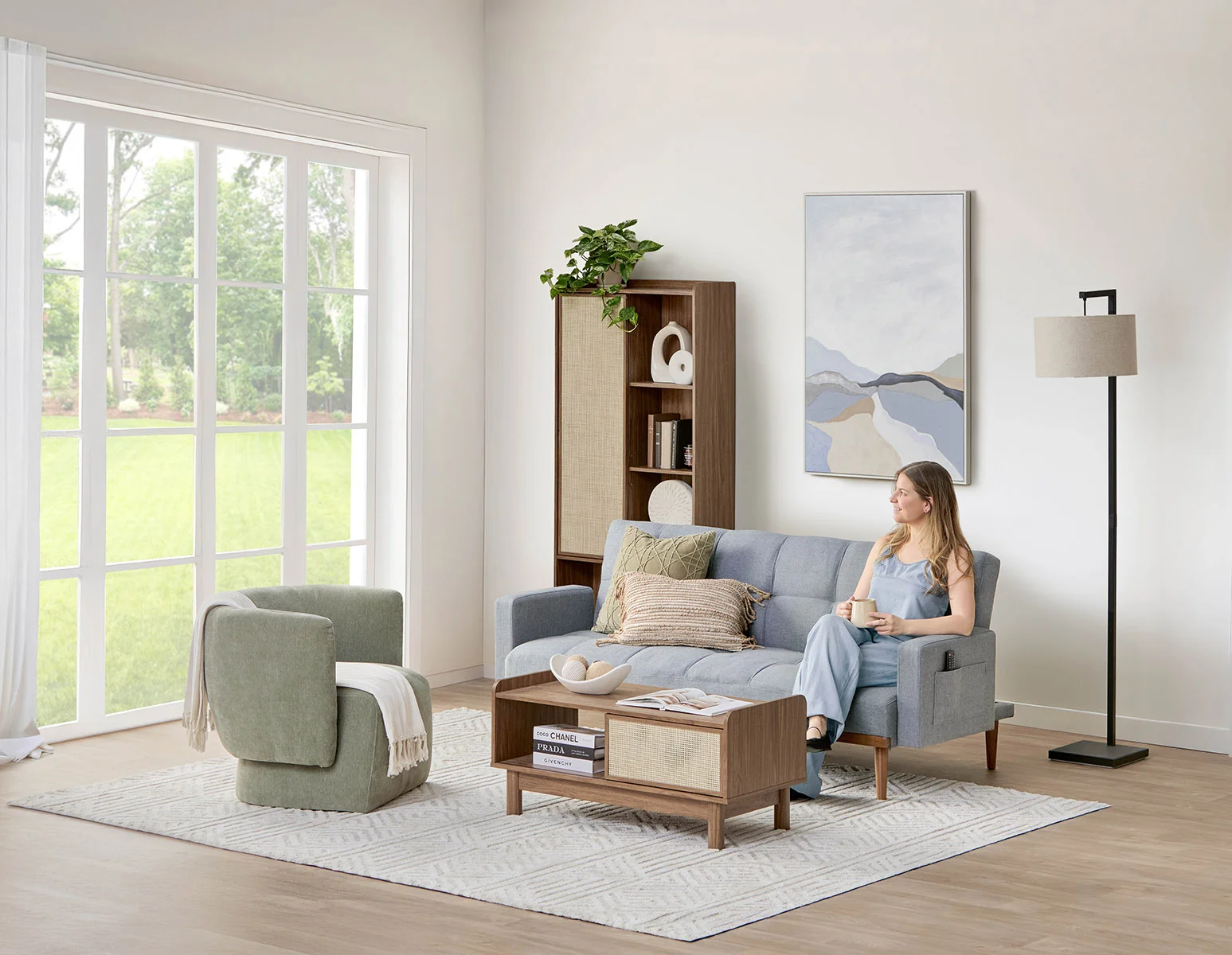 ELLINGTON — Contemporary coffee table