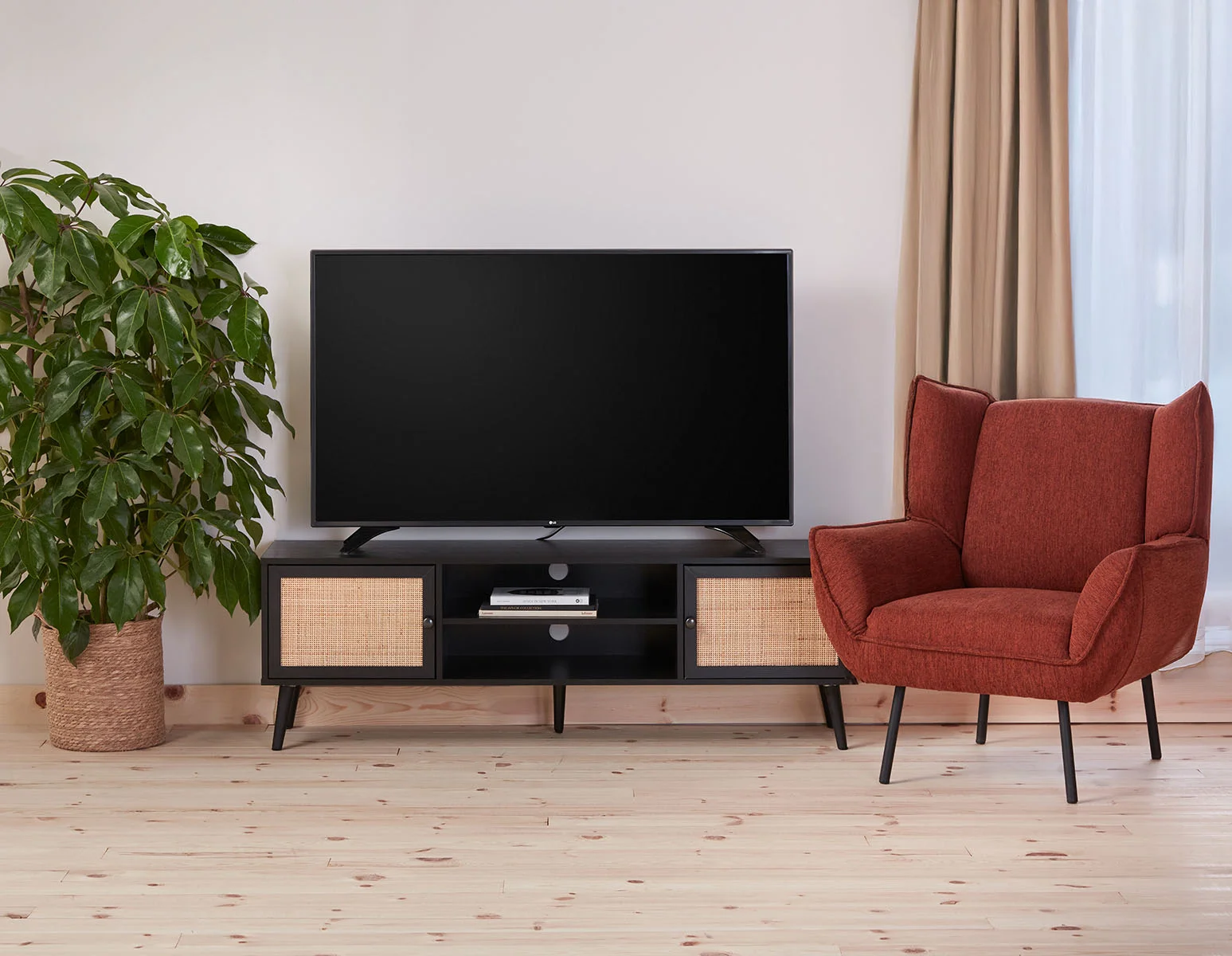 MARJORIE — Modern contemporary armchair (30-42-32-45)