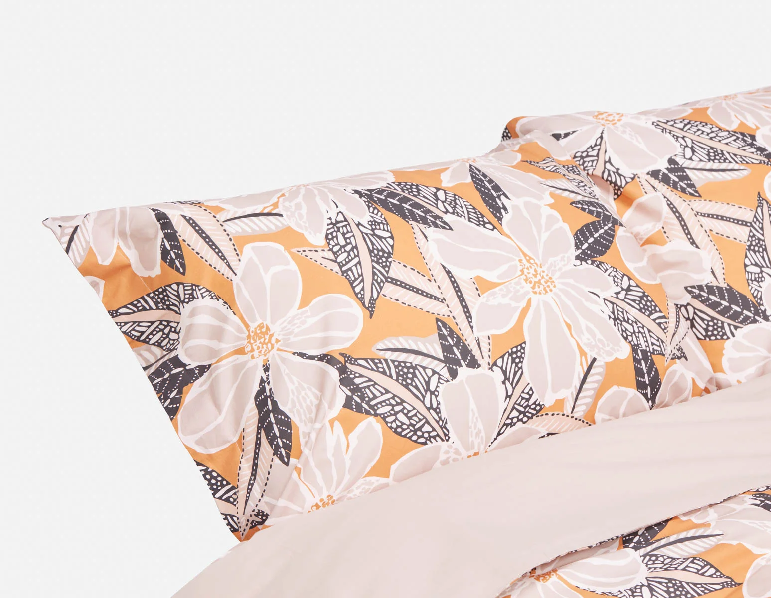 CALEDONIA — 3-piece queen duvet cover set - Image 3