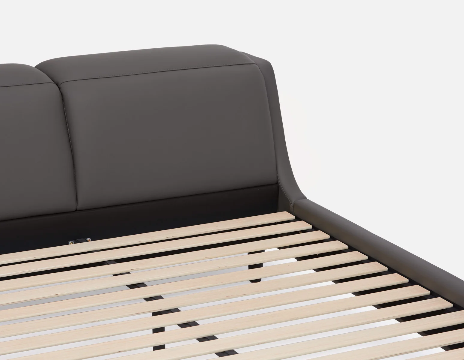 JONNAH — Leather king size bed (43-64-71-33-D) - Image 7
